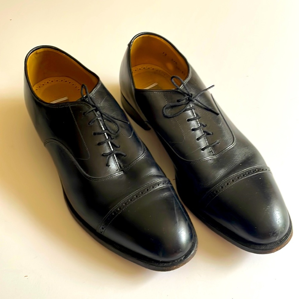 Johnson and Murphy handcrafted wingtip shoes size 12